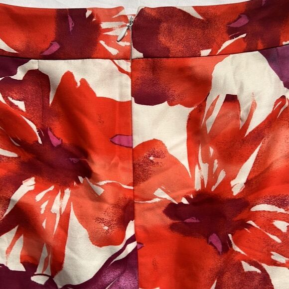 ⭐️LOFT Floral Silk Cotton Blend Watercolor Pencil Skirt⭐️ - Picture 6 of 6